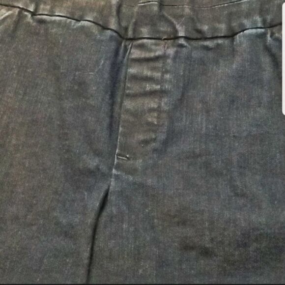 Lee Dark Blue Mid Rise Elastic Waistband Casual Chino Shorts - Picture 3 of 5